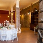 tenuta la valle - location per matrimoni in toscana - tavoli nuziali nella cantina